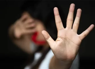 Violência Doméstica em Sombrio: Mulher Agredida pelo Companheiro na Madrugada de Domingo