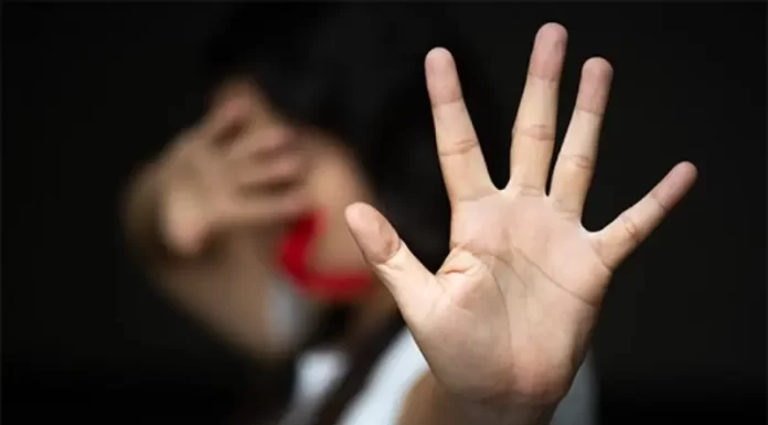 Violência Doméstica em Sombrio: Mulher Agredida pelo Companheiro na Madrugada de Domingo