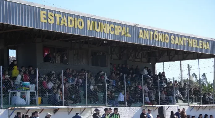Final do Campeonato Municipal de Futebol Amador de Sombrio leva grande torcida ao estádio
