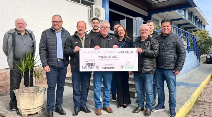 Deputado Tiago Zilli entrega recursos para hospital e construção de rodovia em Urussanga