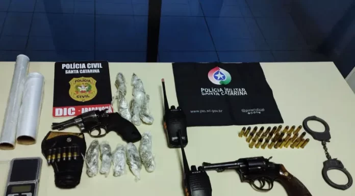 Cinco pessoas são presas durante operação conjunta da PM e PC em Araranguá
