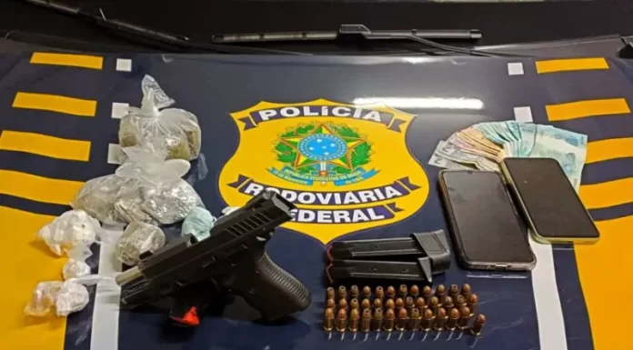 PRF prende casal com arma roubada e drogas em ação na BR-101 em Araranguá