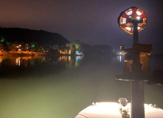 Balsa que faz a travessia do Rio Araranguá está paralisada devido a problemas mecânicos