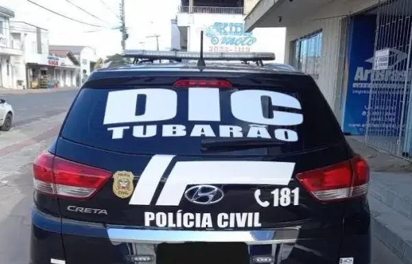 DIC de Tubarão recupera celular roubado e prende indivíduo em flagrante por tráfico e associação para o tráfico de drogas