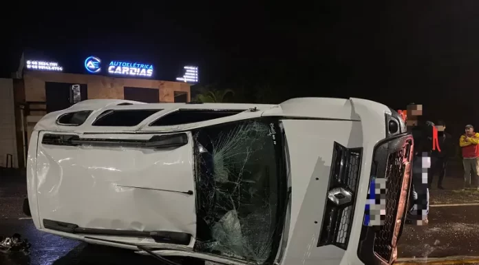 Capotamento na marginal da BR-101 chama atenção em Santa Rosa do Sul