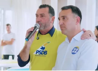 Kekinha e Jonatã comandam Adesivaço e Bandeiraço em Balneário Gaivota