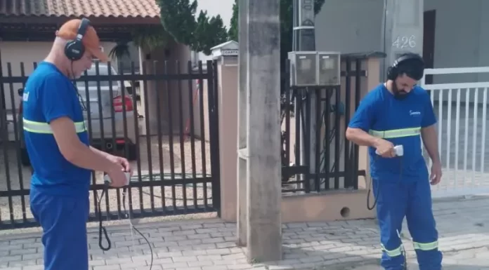 Gaivota Saneamento realiza trabalho para identificar vazamentos na rede