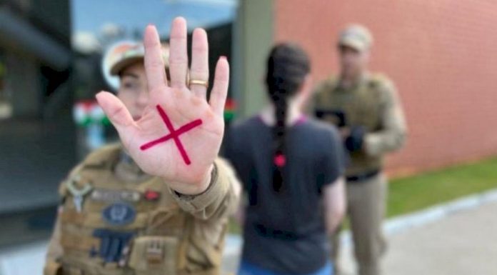 Homem é preso por agredir a companheira em Araranguá