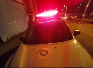 Suspeito de roubo, furto e ameaças é preso pela PM após brigar com irmão em Balneário Arroio do Silva