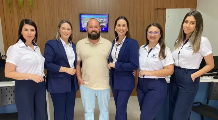 Leonardo Imóveis Comemora Um Ano em Balneário Gaivota com Evento Especial