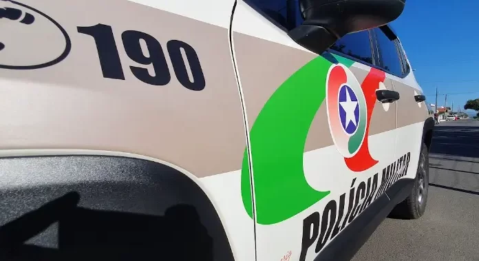 Adolescentes são flagradas furtando farmácia no centro de Sombrio