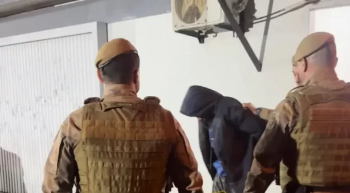 Preso homem apontado como autor da morte da companheira em Meleiro