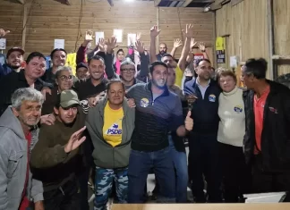 Kekinha e Jonatã participam de reuniões