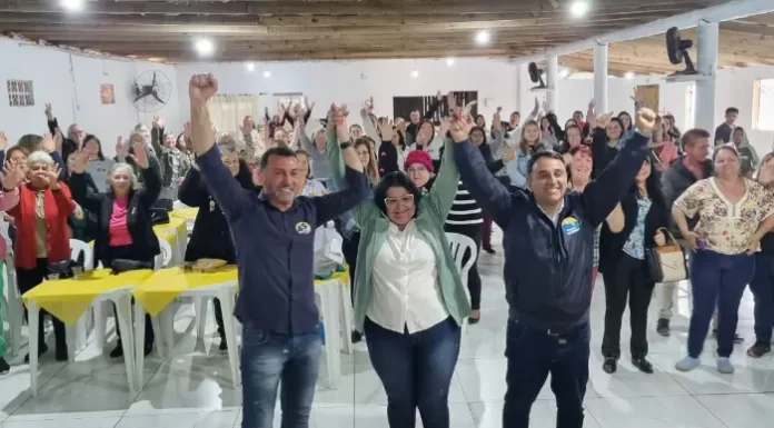 Kekinha e Jonatã reúnem mulheres em evento no Clube dos Artistas