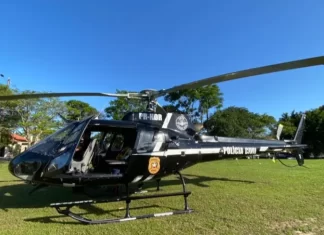 Helicóptero realiza transferência de paciente em Sombrio