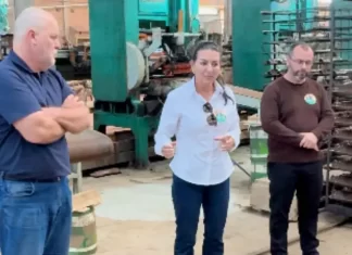 Gislaine e Rafa visitam empresas em Sombrio