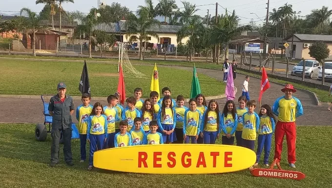 Projeto Golfinho forma mais de 20 crianças em Morro Grande