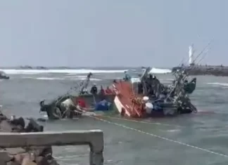 Homem desaparecido após segundo acidente com barco em Passo de Torres