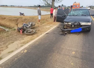 Acidente entre moto e carro deixa duas pessoas feridas na SC-447, em Meleiro