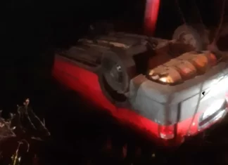 Capotamento na SC-290 deixa quatro feridos em São João do Sul