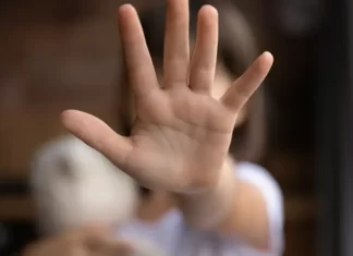 Estuprador é preso após render, sequestrar e estuprar criança de 8 anos