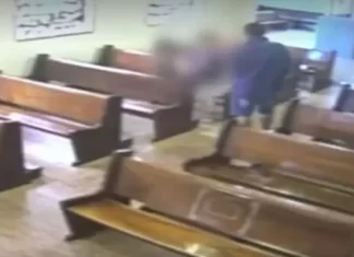 Homem invade igreja de bicicleta e tenta agredir cantora em Balneário Gaivota