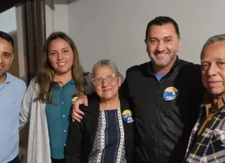 Candidatos à reeleição em Balneário Gaivota realizam reuniões com apoiadores