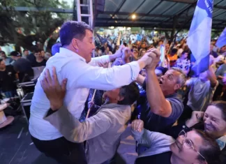 Fanica, do PP, é reeleito prefeito de Praia Grande com 64,97% dos votos