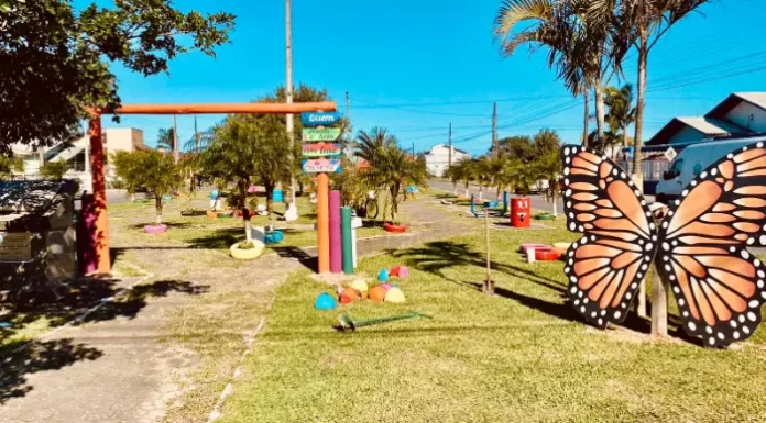 Praça recebe repaginação com materiais reciclados em Balneário Gaivota