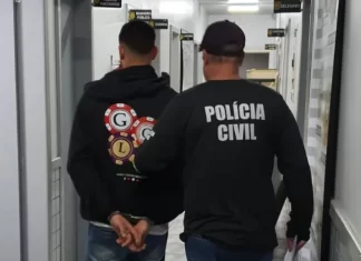 Polícia Civil de Araranguá prende suspeito com dois mandados de prisão por homicídio no Paraná