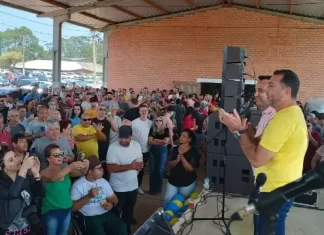 Kekinha e Jonatã participam de confraternização com vereadores eleitos e simpatizantes