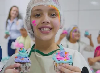 Uma noite no Supermercado Cooperja, acampamento infantil