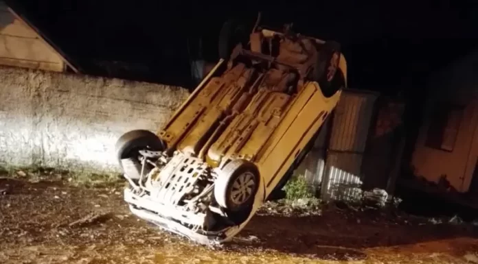 Homem é preso após série de crimes em Turvo, incluindo dano a Delegacia de Polícia e furto de retroescavadeira