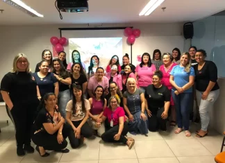 Universidade Unopar de Sombrio realiza palestra sobre prevenção ao câncer de mama