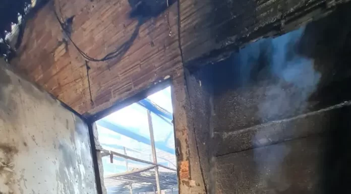 Incêndio Destrói Estufa de Fumo em Sombrio