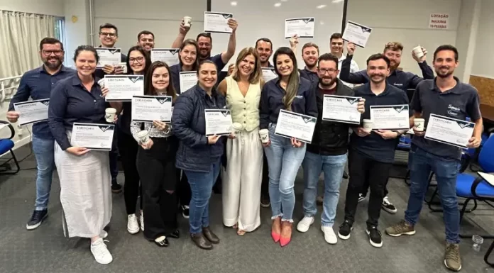Profissionais das empresas do Grupo Sul Concessões participam de treinamento de lideranças