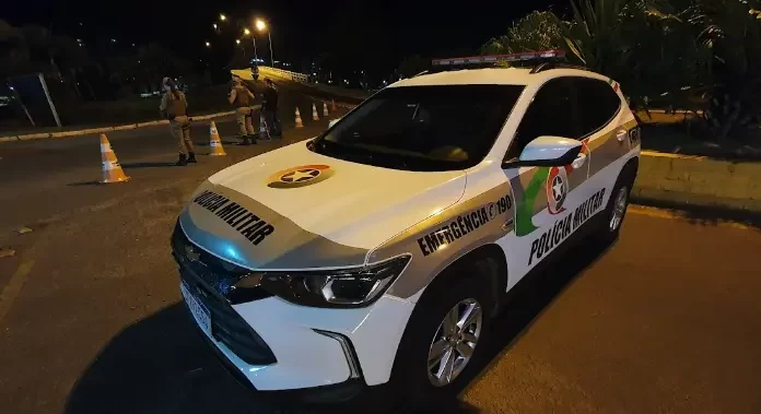 Assalto em Passo de Torres deixa jovem aterrorizado