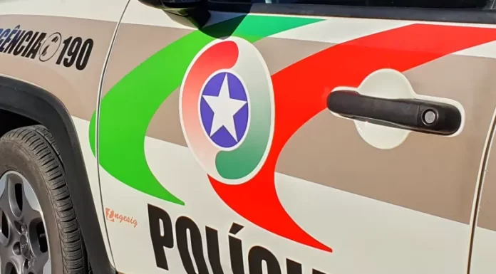 Veículo roubado é recuperado Balneário Gaivota