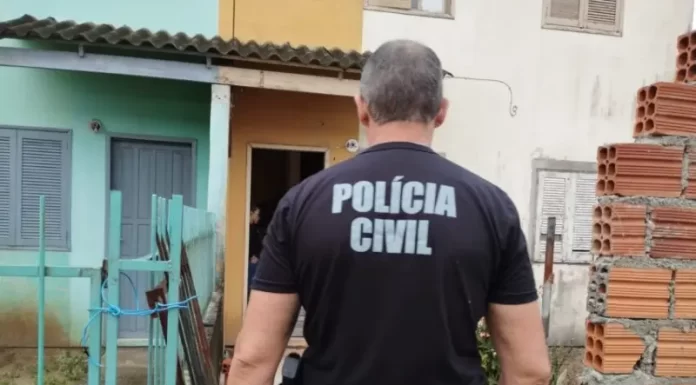 Polícia Civil de Araranguá realiza operação com apreensão de arma, drogas e produtos suspeitos de furto
