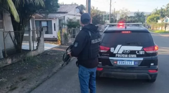 Motorista de transporte escolar de Jacinto Machado é preso por estupro de vulnerável