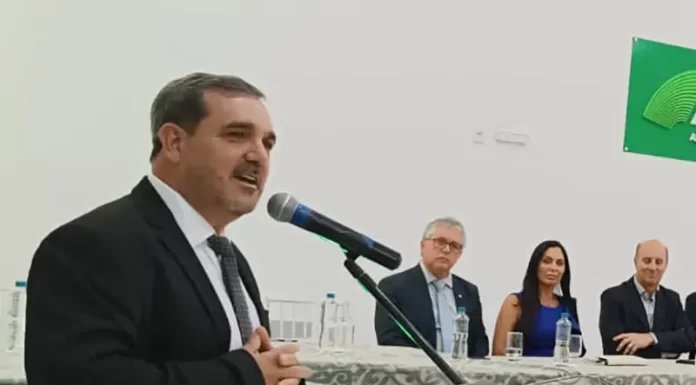 Com projeto de tour virtual, Almides é homenageado como Prefeito Inovador