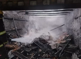 Incêndio em Turvo: Estufa de fumo é atingida por chamas