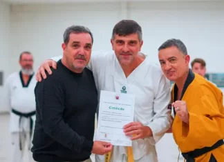 Taekwondistas do projeto Criança Feliz trocam de faixa, em Santa Rosa do Sul