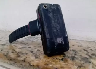 Tornozeleira eletrônica é encontrada em pátio de comércio em Sombrio