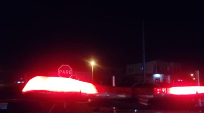 Homem dorme no meio da estrada e acaba atropelado