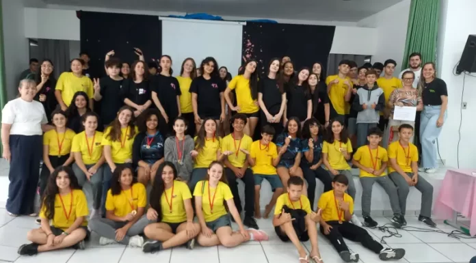 Escola Nair Bratti divulga os vencedores da gincana A Miscigenação Está no Sangue