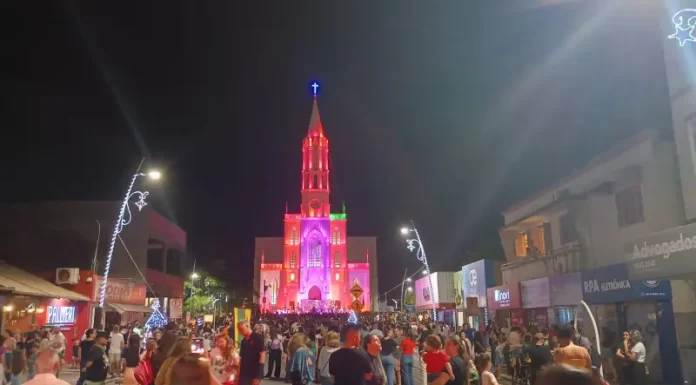 Natal Encantado de Sombrio transforma a avenida em uma fábrica de sonhos