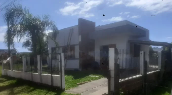 Incêndio residencial assusta moradores de Passo de Torres