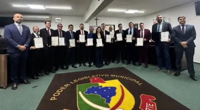 Prefeita Gislaine Cunha é diplomada para mais um mandato em Sombrio