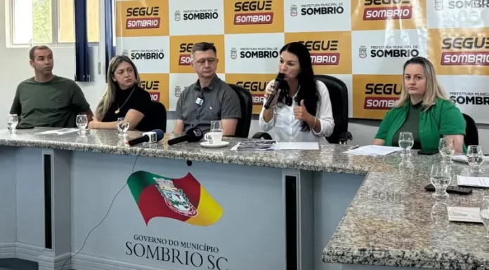 Prefeita Gislaine Cunha faz balanço de 2024 em coletiva de imprensa com participação de secretários